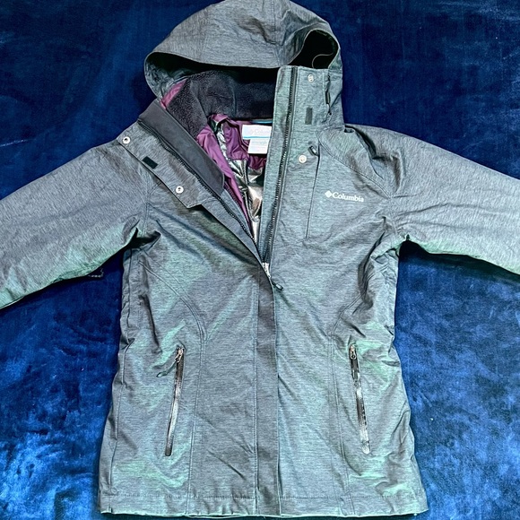 💜⚡️❄️Columbia winter jacket (XS)❄️⚡️💜 - Picture 2 of 9
